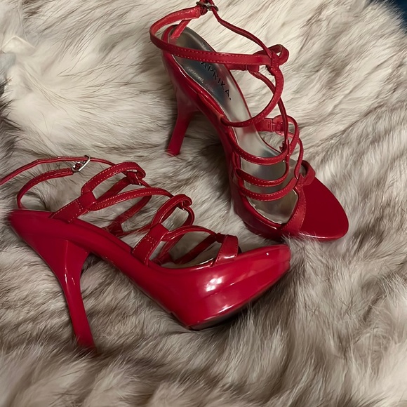 Red stiletto size 7 - Picture 1 of 3